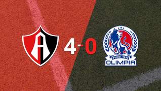 atlas dio la nota con una goleada ante olimpia y se clasifico