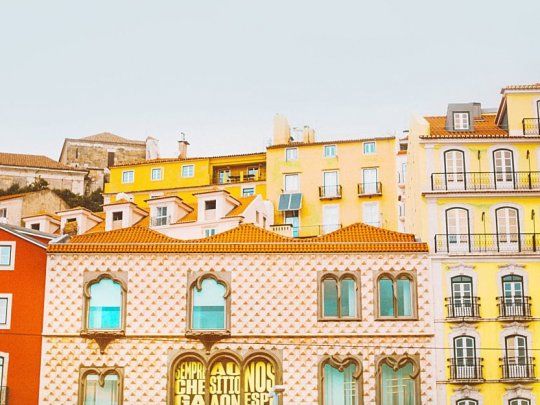 Un barrió típico de Lisboa, capital de Portugal.&nbsp;
