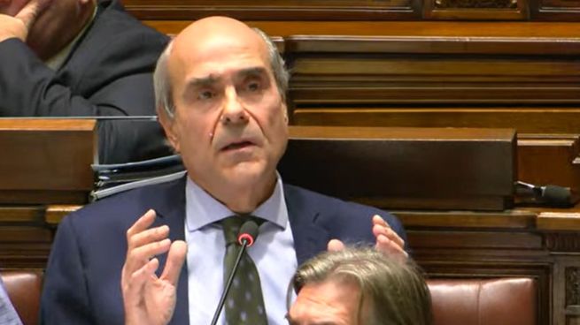 Ablada cuestionó la falta de inversión en educación.