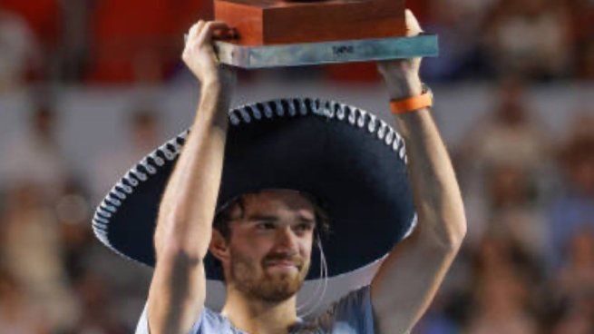 El checo Tomas Machac conquistó el Abierto de tenis de Acapulco al vencer al español Alejandro Davidovich Fokina por 7-6 (6), 6-2.