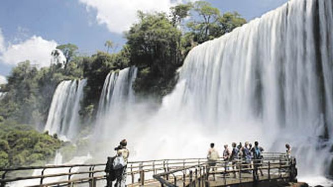 Reabren el circuito inferior y superior de las Cataratas del Iguazú.