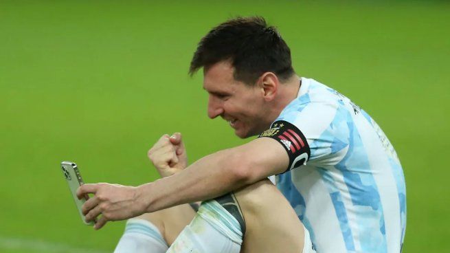 Se conoció la foto que tiene Messi en su perfil de WhatsApp