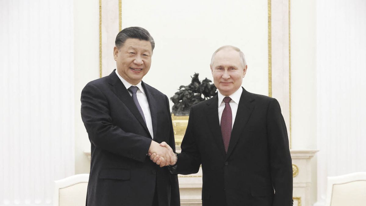 Xi offers Putin a way out of the quagmire in Ukraine… and seeks economic air for China