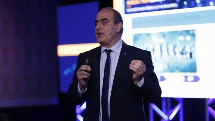 Mario Adaro en el lanzamiento del Instituto Federal de Tecnología yJusticia, en Corrientes.