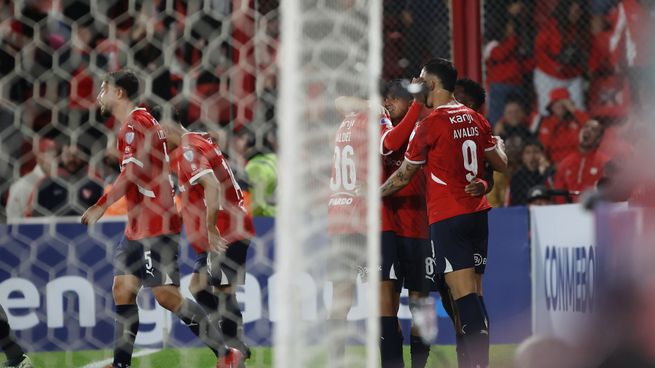 Independiente festejó en casa y logró su primer triunfo en la Sudamericana.