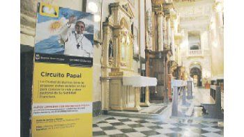 La basílica de San José de Flores es uno de los puntos del “Papatour”que todavía ofrece la Ciudad, casi sin turistas. Las privadas, cerca de cerrar.