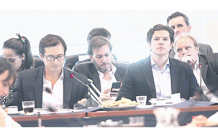 Plenario. El oficialismo buscará mañana emitir dictamen sobre el Presupuesto 2017 en la comisión que preside Luciano Laspina (PRO).