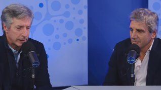 Santiago Bausili y Luis Caputo salen a comprar dólares para recuperar reservas y bajar el riesgo país. Santiago Bausili y Luis Caputo salen a comprar dólares para recuperar reservas y bajar el riesgo país.