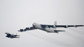 amenaza. Estados Unidos envió bombarderos B-52 al Golfo Pérsico en medio de un incremento de las tensiones con Irán. Afirma que busca impedir que la República Islámica acceda a armas nucleares.