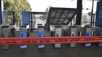 La línea Sarmiento no funcionó en todo el lunes porque se registraron diez casos de coronavirus entre sus trabajadores.