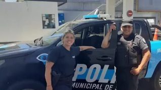 Dramático: así dos policías le salvaron la vida a una beba que se ahogaba