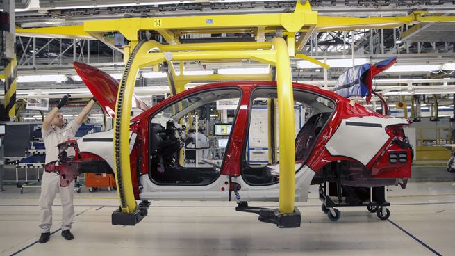 La industria, dentro de un panorama muy heterogéneo, acumuló una baja del 0,4% a lo largo de los primeros nueves meses del año.