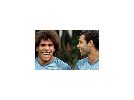 Mascherano y Tevez, una posible dupla para Liverpool.