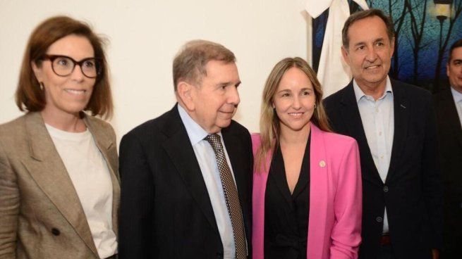 González Urrutia fue distinguido por la Ciudad.