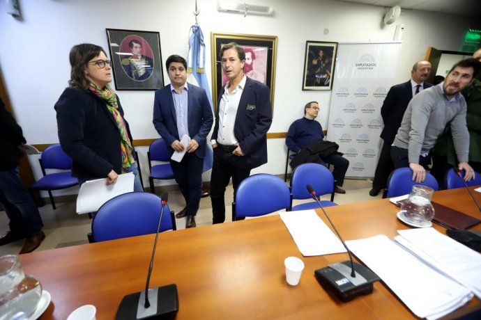 Brenda Austin, Mario Arce y Daniel Lipovetzky. 