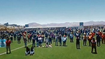 minera: apuran contencion