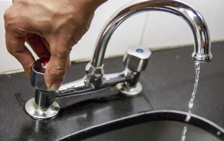 AySA enfatizó el pedido de lavarse las manos como uno de los métodos más eficaces de prevención contra el coronavirus.