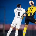 Antel confirmó que seguirá teniendo los derechos de TV del fútbol uruguayo. Antel confirmó que seguirá teniendo los derechos de TV del fútbol uruguayo.