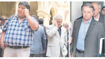 ámbito.com | El gobernador Mario Das Neves y el sindicalista Jorge Ávila tras el encuentro de ayer en la Casa de Gobierno que encabezaron los ministros Frigerio, Triaca y Aranguren (derecha) .