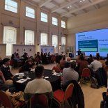 IA en la agenda de RRHH 2027. Alejo Cardoso puso el foco en una característica que distingue a la inteligencia artificial generativa del software tradicional: la dificultad para anticipar con exactitud sus respuestas.