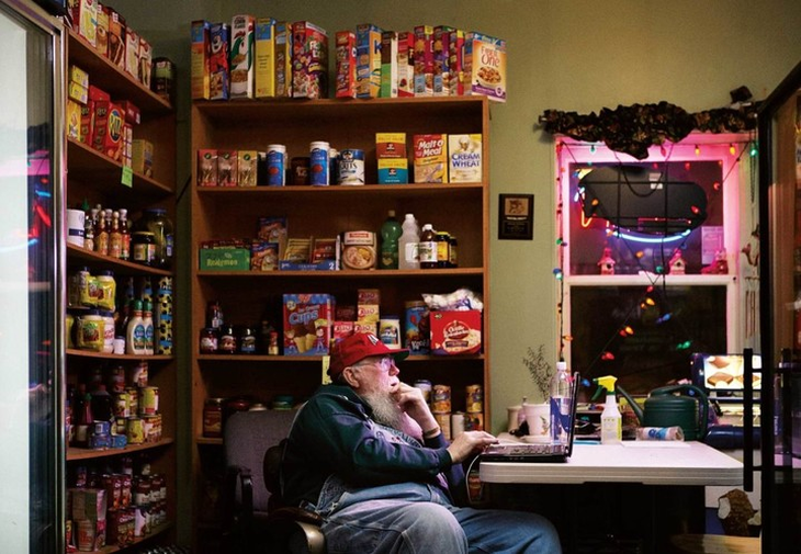 Tiendas, lavandería, un hotel y hasta una Iglesia: todo lo que esconde el edificio de Whittier. Tiendas, lavandería, un hotel y hasta una Iglesia: todo lo que esconde el edificio de Whittier.