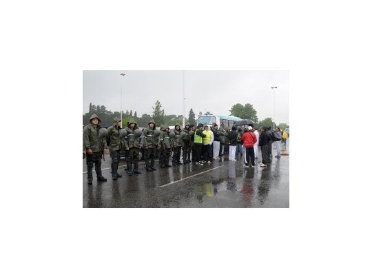 Trabajadores de Cresta Roja volvieron a cortar la Riccheri