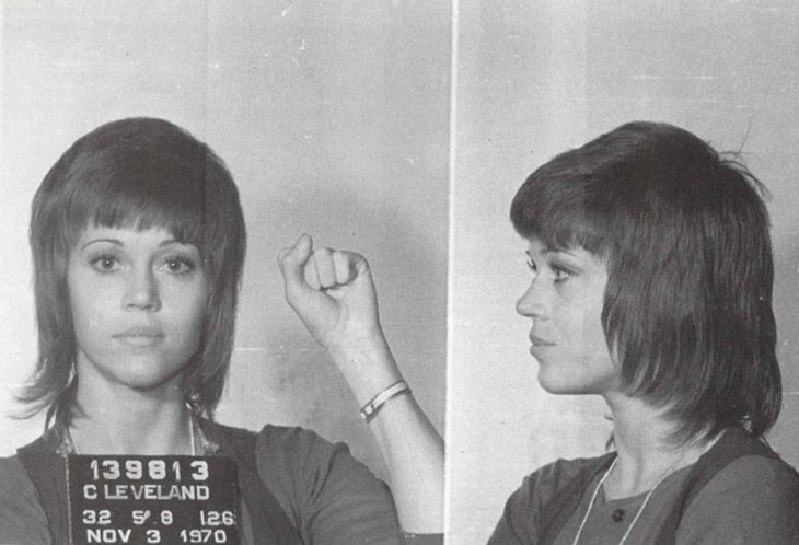 La actriz Jane Fonda, la primera vez que fue detenida por participar de una protesta pública.