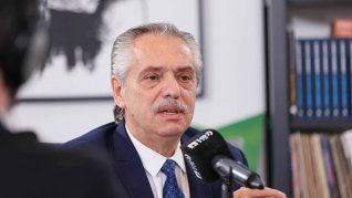 El presidente del Partido Justicialista (PJ) a nivel nacional, Alberto Fernández, intervino el Partido Justicialista de Jujuy. El presidente del Partido Justicialista (PJ) a nivel nacional, Alberto Fernández, intervino el Partido Justicialista de Jujuy.