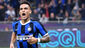 Lautaro Mart&iacute;nez entrar&iacute;a en la operaci&oacute;n entre Manchester United e Inter, que pretende al franc&eacute;s Paul Pogba. Ser&iacute;a la primera experiencia del goleador del seleccionado argentino en la Premier League.