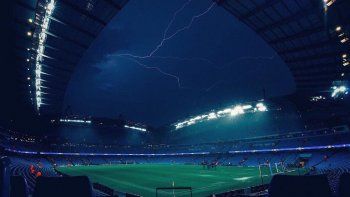 Así lucía el estadio de Manchester City durante la tormenta.