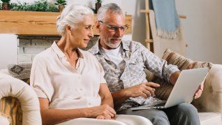 Los jubilados y pensionados del IPS comienzan a cobrar los haberes del mes de octubre. Los jubilados y pensionados del IPS comienzan a cobrar los haberes del mes de octubre.