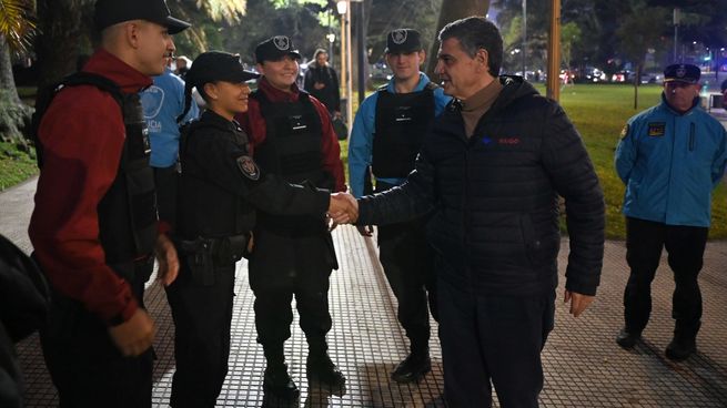 Buenos Aires Police Debut Cutting-Edge Bulletproof Vests with GPS, Emergency Sensors, and ID Control