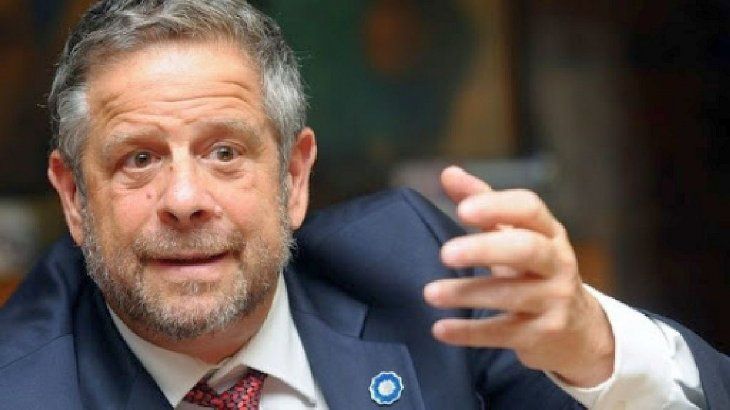 El ex Secretario de Salud del gobierno de Cambiemos, Adolfo Rubinstein, renunció luego de las tensiones con Mauricio Macri por su apoyo al protocolo de Interrupción Legal del Embarazo. 
