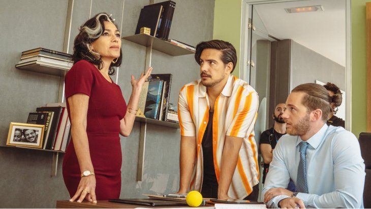 Una película perfecta para pasar el rato y divertirte. Una película perfecta para pasar el rato y divertirte.