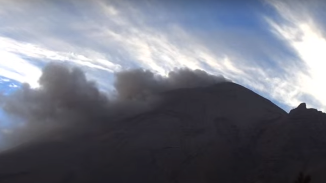 Así amaneció Popocatépetl este jueves 1 de febrero 2024.