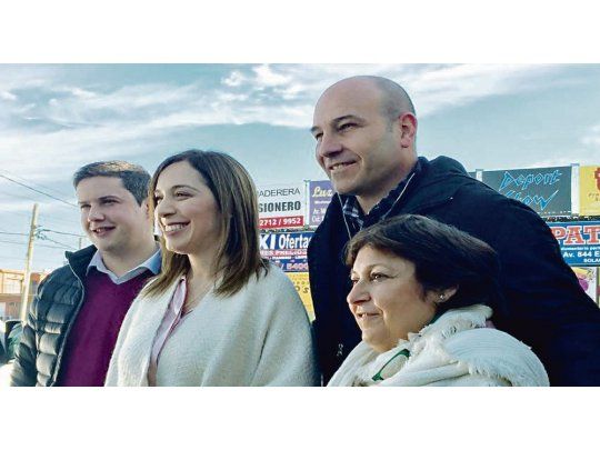 Esperanza oficialista. María Eugenia Vidal fue ayer a Quilmes con el intendente Martiniano Molina y la candidata Graciela Ocaña.
