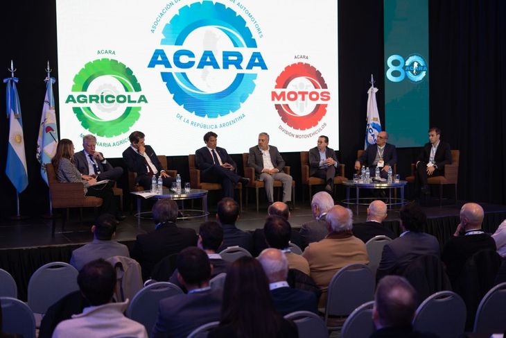 En el evento de ACARA, Alfredo Cornejo destacó el rol de Mendoza como productora de energía. En el evento de ACARA, Alfredo Cornejo destacó el rol de Mendoza como productora de energía.