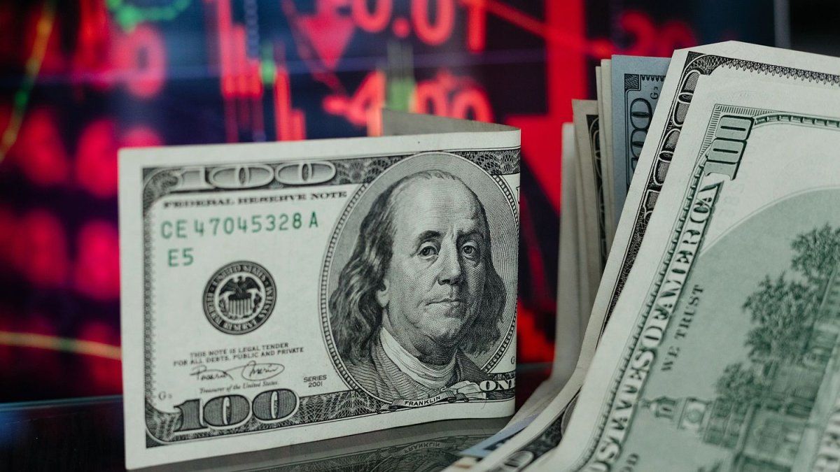 Dollar, fees, inflation, and the challenge of stabilizing without financing
