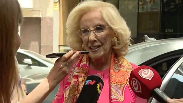 Mirtha Legrand voted in the runoff and remembered when her first election with women’s suffrage was