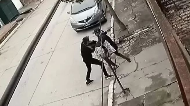 Intento de robo, forcejeo y puntazo en Tucumán.&nbsp;