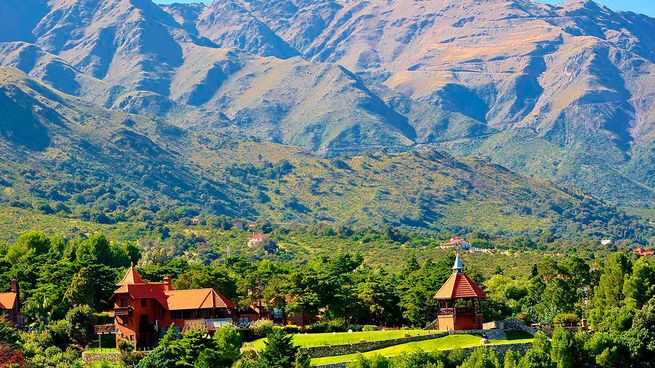 El turismo de la región se nutre de su naturaleza para crear increibles excursiones.