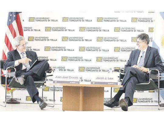 expositor. En la Universidad Di Tella, Jack Lew dio una charla cuyo moderador fue Juan José Cruces.