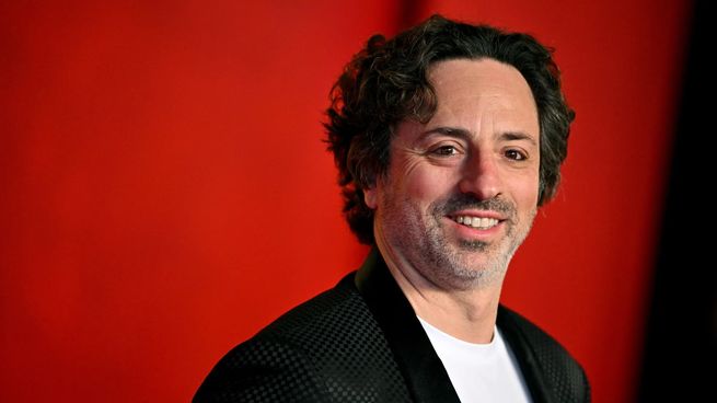 Sergey Brin destinó millones de su fortuna a la investigación del Parkinson, motivado por el diagnóstico que recibió su madre años atrás.