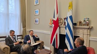 Las reuniones, las fortalezas uruguayas y el deseo de profundizar la relación marcaron la primera jornada de Gabriel Oddone en Reino Unido. Las reuniones, las fortalezas uruguayas y el deseo de profundizar la relación marcaron la primera jornada de Gabriel Oddone en Reino Unido.