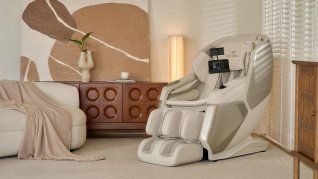 Un sillón pensado para bajar un cambio con luces suaves y una experiencia sensorial que busca ir más allá del masaje tradicional. Un sillón pensado para bajar un cambio con luces suaves y una experiencia sensorial que busca ir más allá del masaje tradicional.