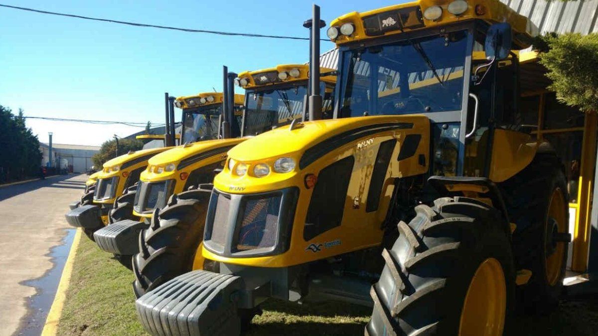 32% grew in March the sale of agricultural machinery