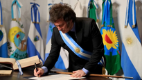 Javier Milei firmó el Pacto de Mayo en el Museo Casa Histórica de la Independencia, el 9 de julio de 2024.&nbsp; &nbsp;