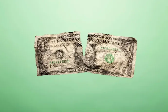 La manera en la que guardas tus dólares influye en el estado del papel moneda con el paso del tiempo.