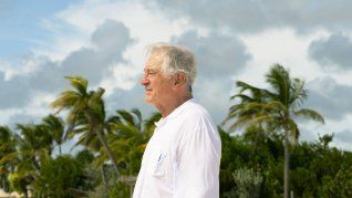 De Niro invirtió un patrimonio de USD 250 millones en la construcción del complejo. De Niro invirtió un patrimonio de USD 250 millones en la construcción del complejo.