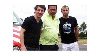 Messi y Mascherano quedaron varados en Campana.